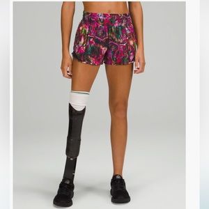 Lululemon Hotty Hot High-Rise Shorts 2.5”